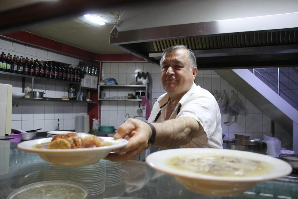 KÖMÜR ATEŞİ İLE GELEN LEZZET HASTALIKLARA KARŞI KORUYOR KIŞ AYLARININ VAZGEÇİLMEZİ ŞİFA DEPOSU KELLE PAÇA