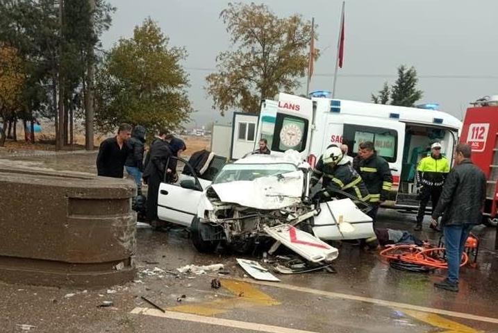 Otoyol gişelerinde kaza: 1 ölü, 3 yaralı