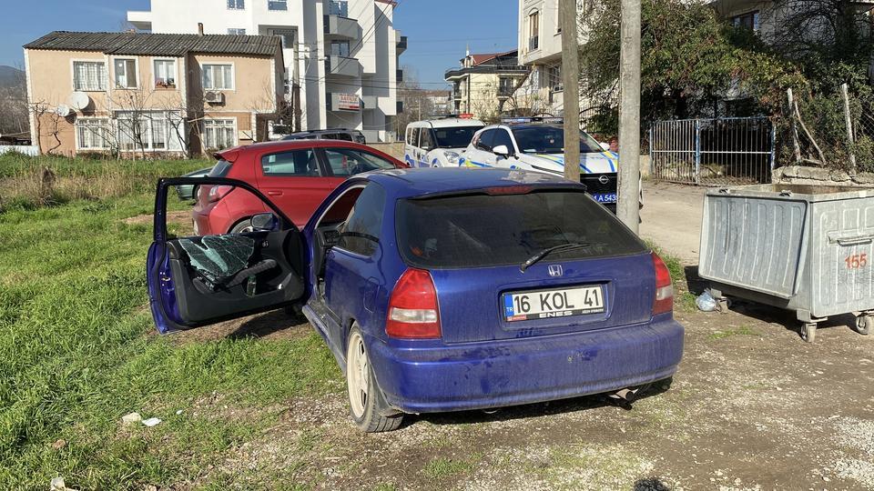 Cezaevi firarisi aracı polisin üzerine sürdü