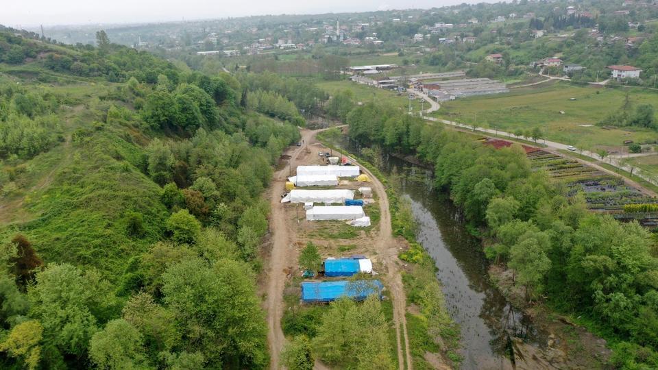 BAŞİSKELE'DEKİ KURBANLIK SATIŞ YERİNDE HAZIRLIKLAR TAMAM