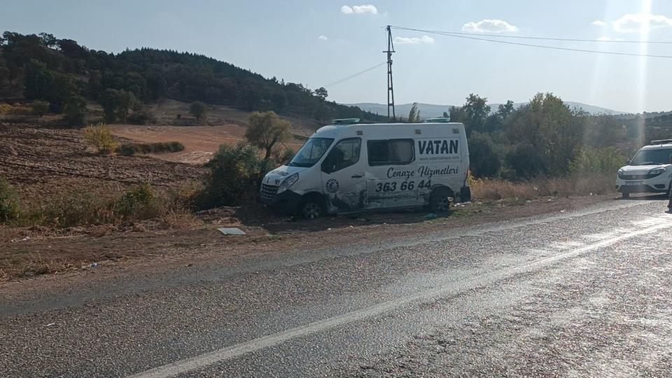 ANNESİNİN CENAZESİNİN BULUNDUĞU CENAZE ARACINI KAÇIRDI OSMANİYE'DEN İÇİNDEKİ CENAZE İLE BİRLİKTE KAÇIRDIĞI CENAZE ARACIYLA ADIYAMAN'DA YAKALANDI