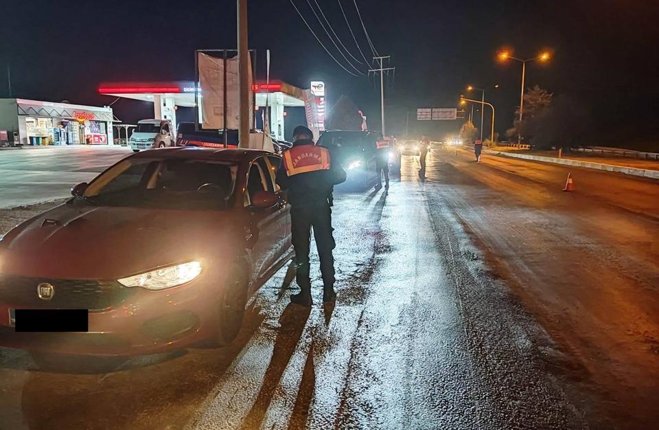 Aydın’da "Sıcak Nokta" uygulaması: 15 sürücüye ceza kesildi