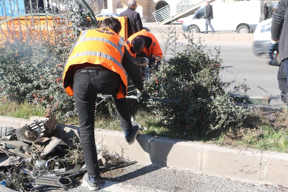 DİYARBAKIR'DA TRAFİK KAZASI: 4 YARALI