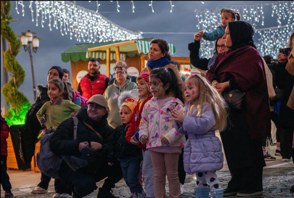 Kuşadası'nda yeni yıl kutlamaları başladı