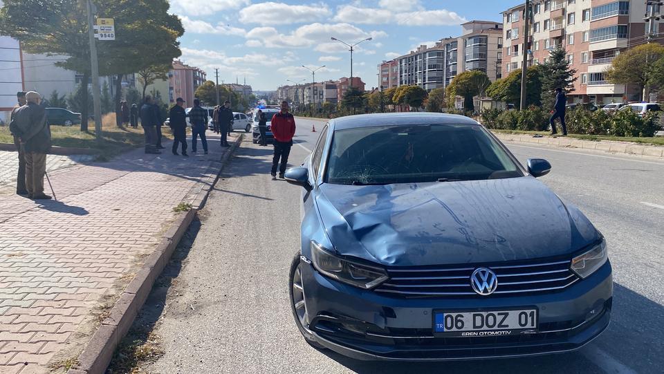 Otomobilin çarptığı kadın öldü