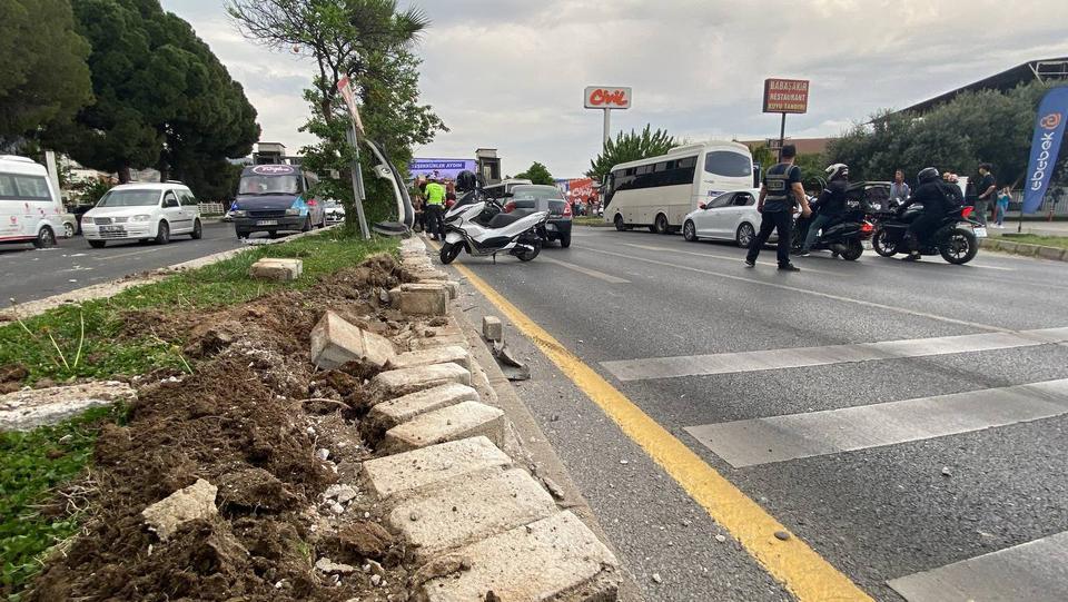 Hastanede tedavi altına alınan Özkan, doktorların tüm çabalarına rağmen kurtarılamayarak hayatını kaybetti.