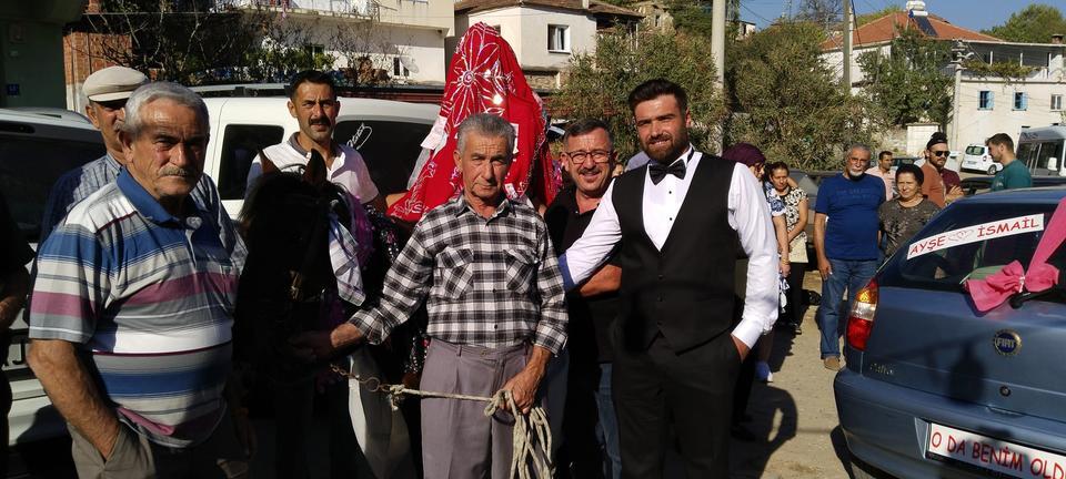 Beşparmak Dağları'nın geleneksel düğünleri yaşatılıyor