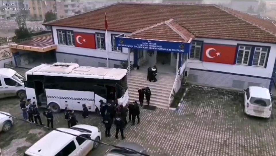 Göçmen kaçakçılarına operasyon