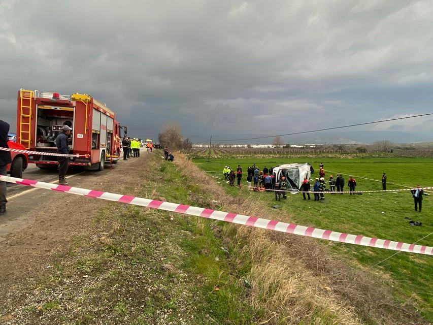 İzmir’den Denizli’ye turnuvaya gelen öğrenciler kaza yaptı: 2 ölü, 26 yaralı