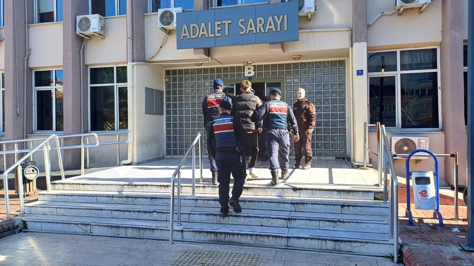 DÜĞÜNDEKİ ALACAK VERECEK MESELESİNDE KAN AKTI İKİ ŞÜPHELİ JANDARMA EKİPLERİNCE KISA SÜREDE YAKALANDI