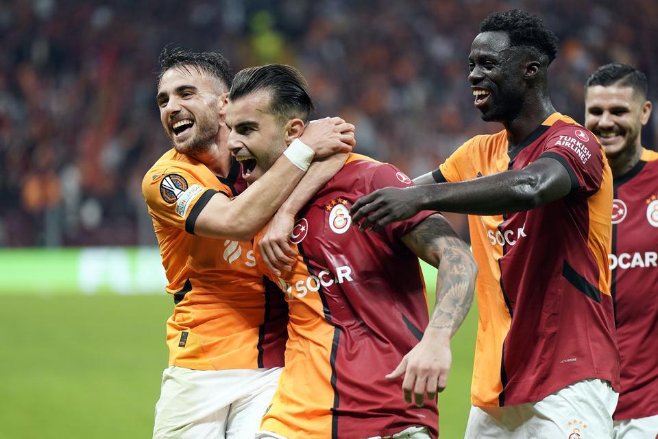 Gakatasaray 4-3 kazandı