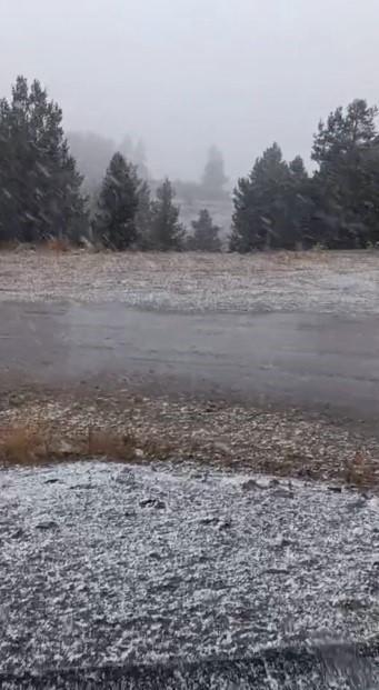 Yağmur zirvede kara dönüştü